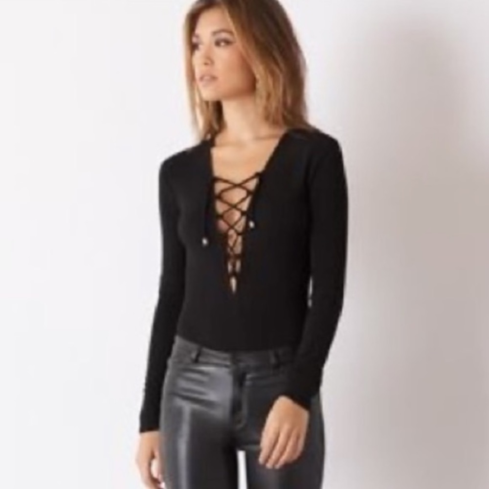 🔥 2/$15 Lace up bodysuit